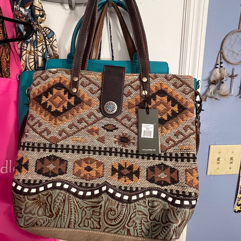 Myra bag